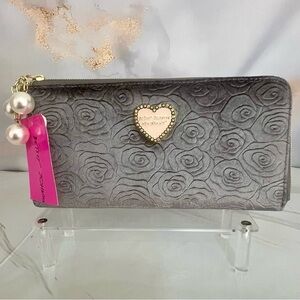 Betsey Johnson Clutch Wallet Celestial Heart - NWT